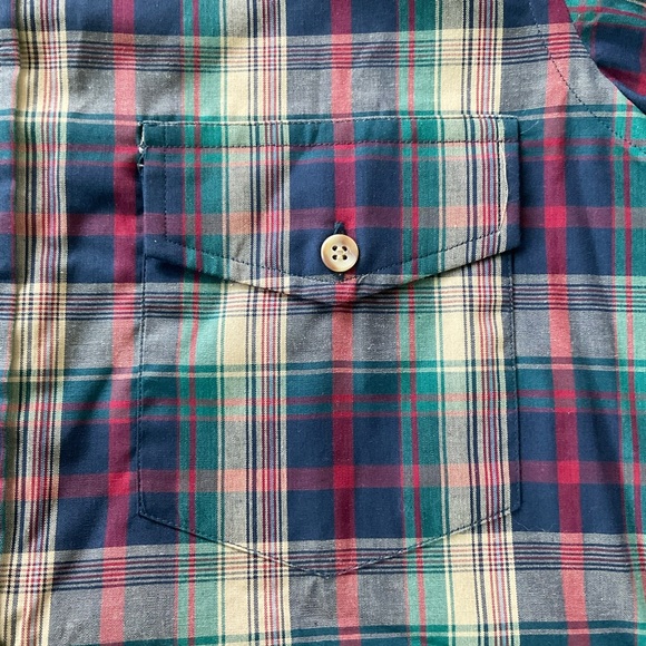 NWT VTG Woolrich Long Sleeve Button Up Shirt
6633
Men's SMALL
Navy Tan Red Plaid - Picture 4 of 10
